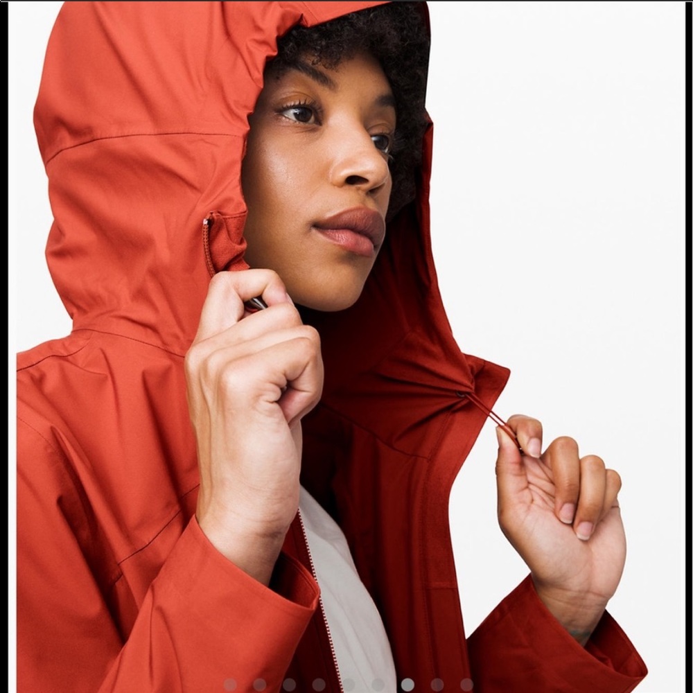 NWT Lululemon rain rebel jacket - Picture 6 of 7